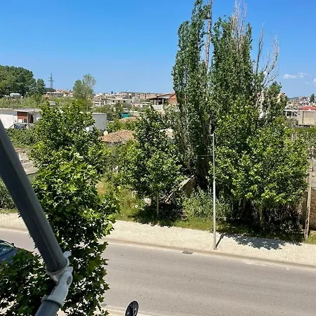 Coastal Escape - 2 Bedroom With Direct Beach Access, In A Quiet Area Of