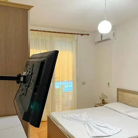 Coastal Escape - 2 Bedroom With Direct Beach Access, In A Quiet Area Of Apartment