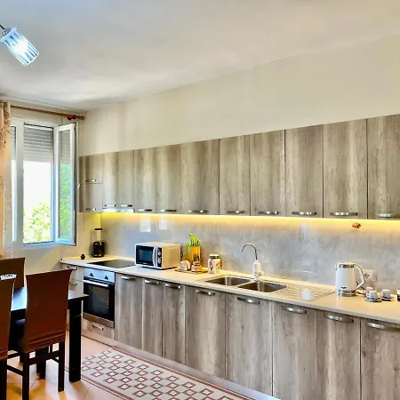 Coastal Escape - 2 Bedroom With Direct Beach Access, In A Quiet Area Of 아파트